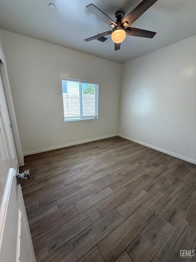 Building Photo - 3915 Costa Del Sol Ln