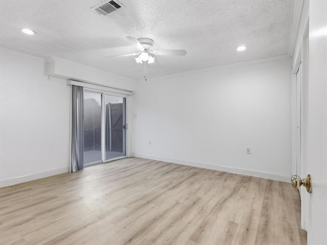 Building Photo - 2050 Lorient Dr