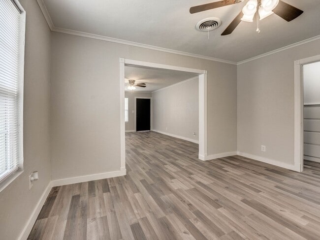 Building Photo - 3 bed, 2 bath home in Shawnee!