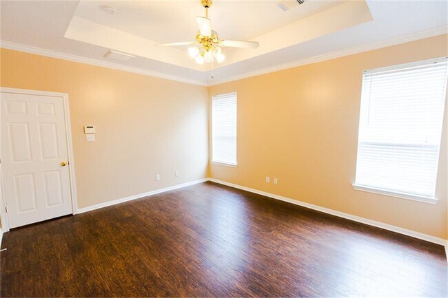 Building Photo - 314 Blossomwood Dr