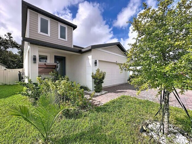 Building Photo - Wonderful like new and pet friendly home in Winter Haven