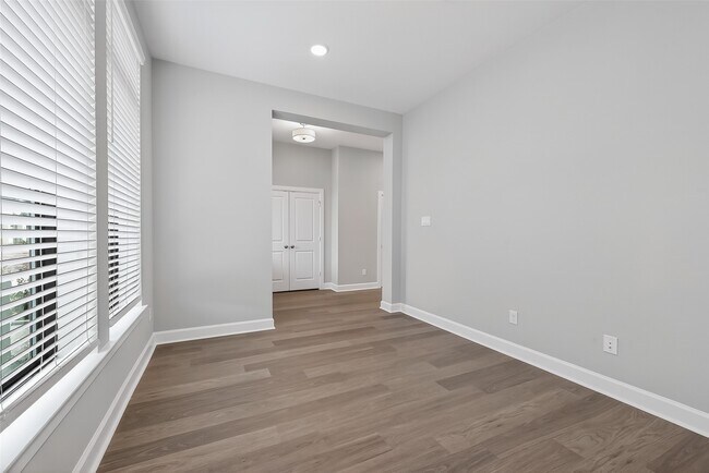 Building Photo - 3311 Full Bellied Ln