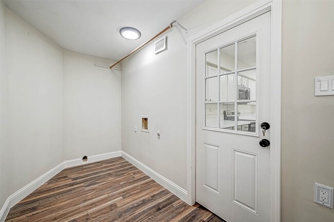 Building Photo - 24026 Tayloe House Ln