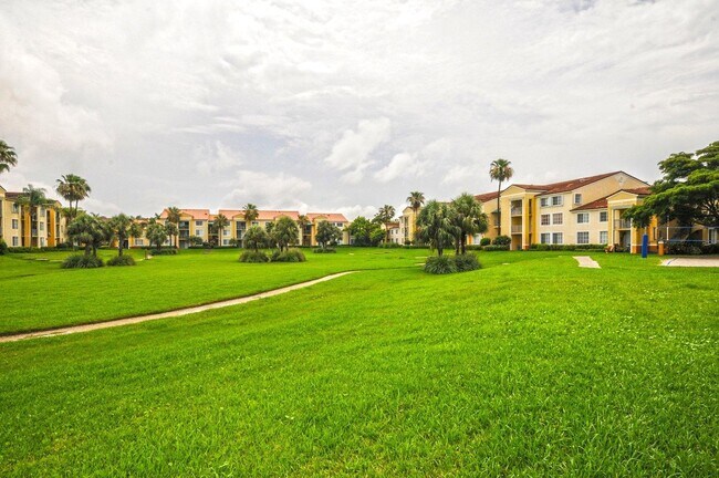 Building Photo - 103 Yacht Club Way