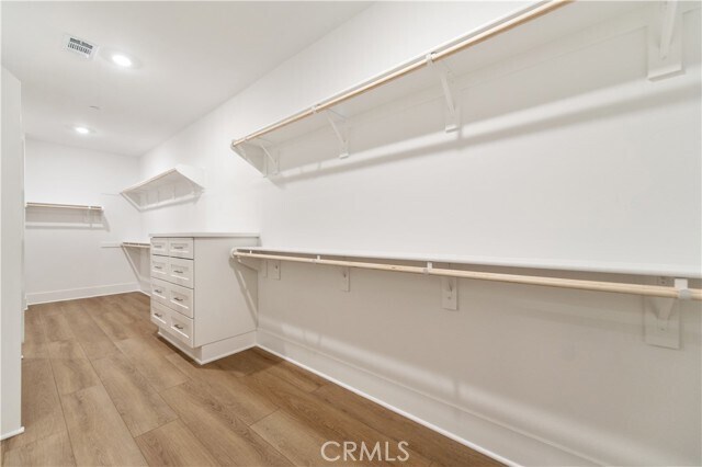 Building Photo - 246 Sora