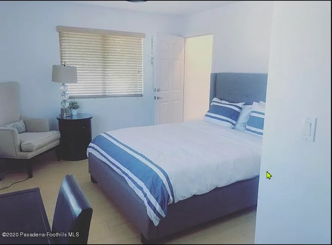 Building Photo - 748 1/2 N La Jolla Ave-748)