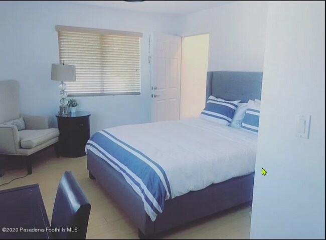 Building Photo - 748 N La Jolla Ave