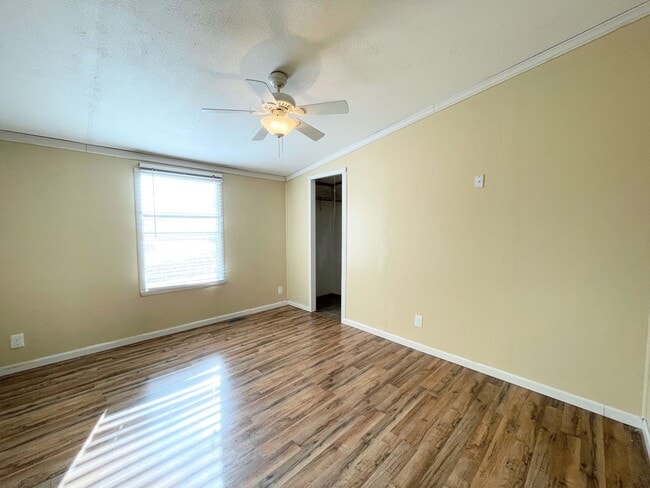 Building Photo - 3 Bed 2 Bath in Quiet Rural Setting