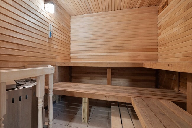 Building Photo - 163 Silver Lake Rd