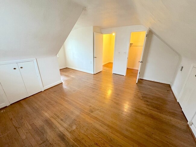 Building Photo - 1313 Frank St