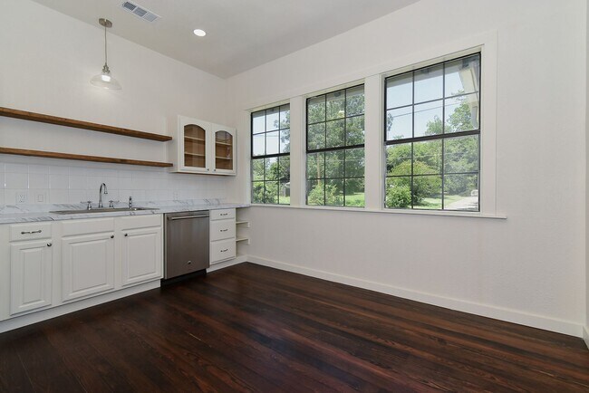 Building Photo - 2615 Polk- House