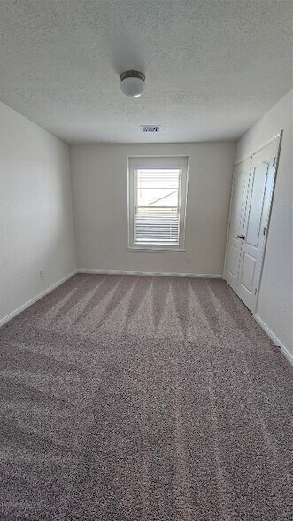 Building Photo - 6418 Kentfield Dr