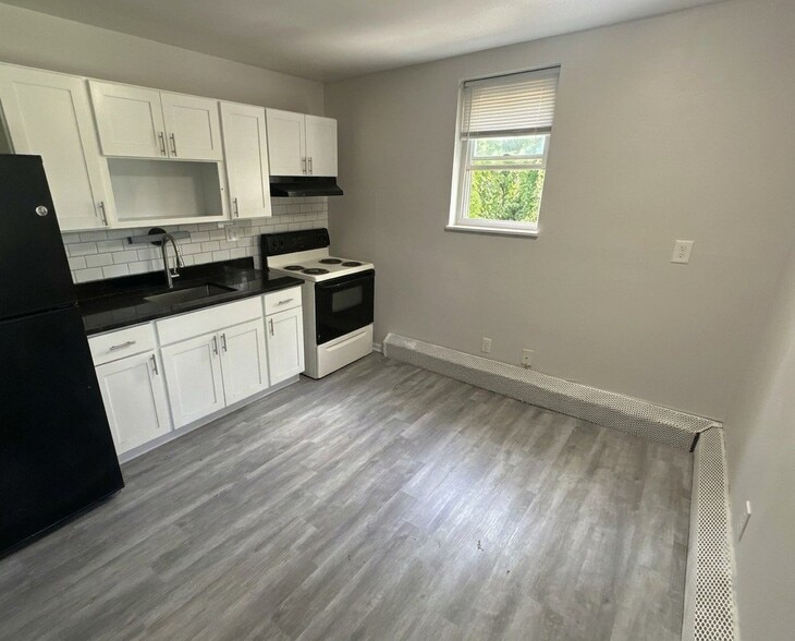 Building Photo - 3547 Harvey Ave