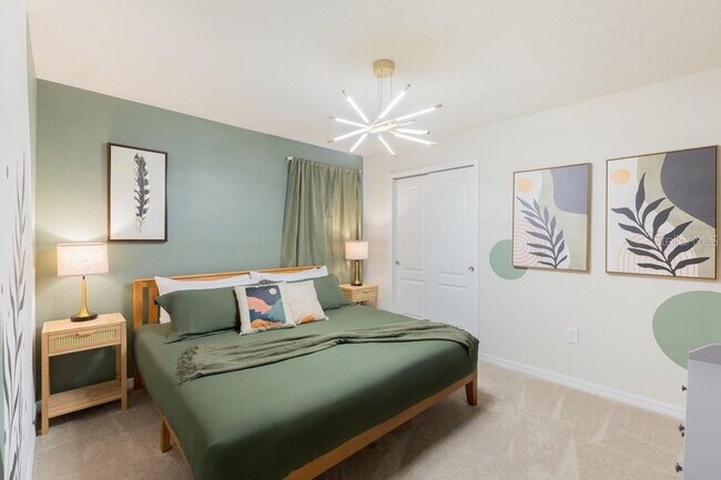 Building Photo - 7215 Oakmoss Loop