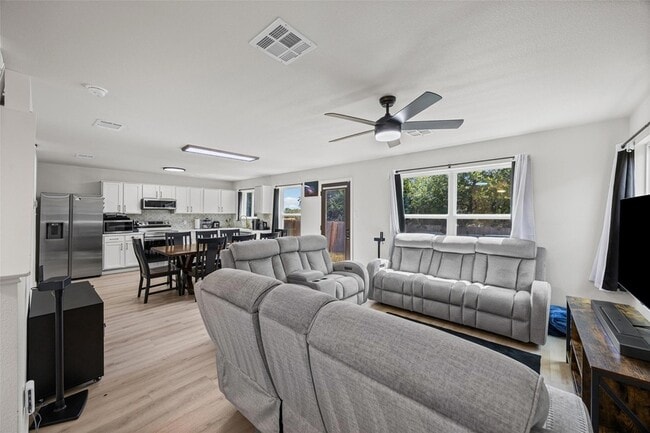 Building Photo - 7115 Thannas Way