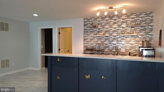 Building Photo - 25501 Emerson Oaks Dr