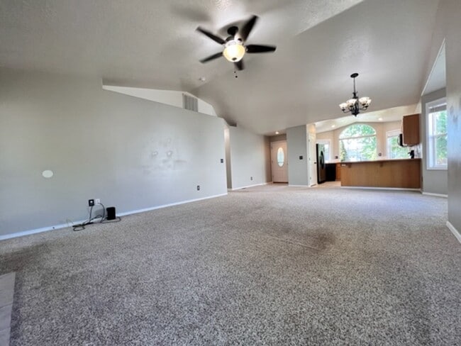 Building Photo - 14390 W Kettle Creek Dr