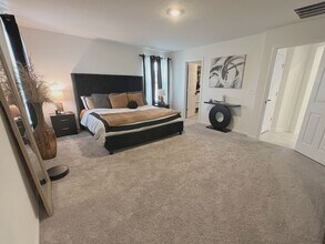 Building Photo - 7223 Hawkes Bnd St