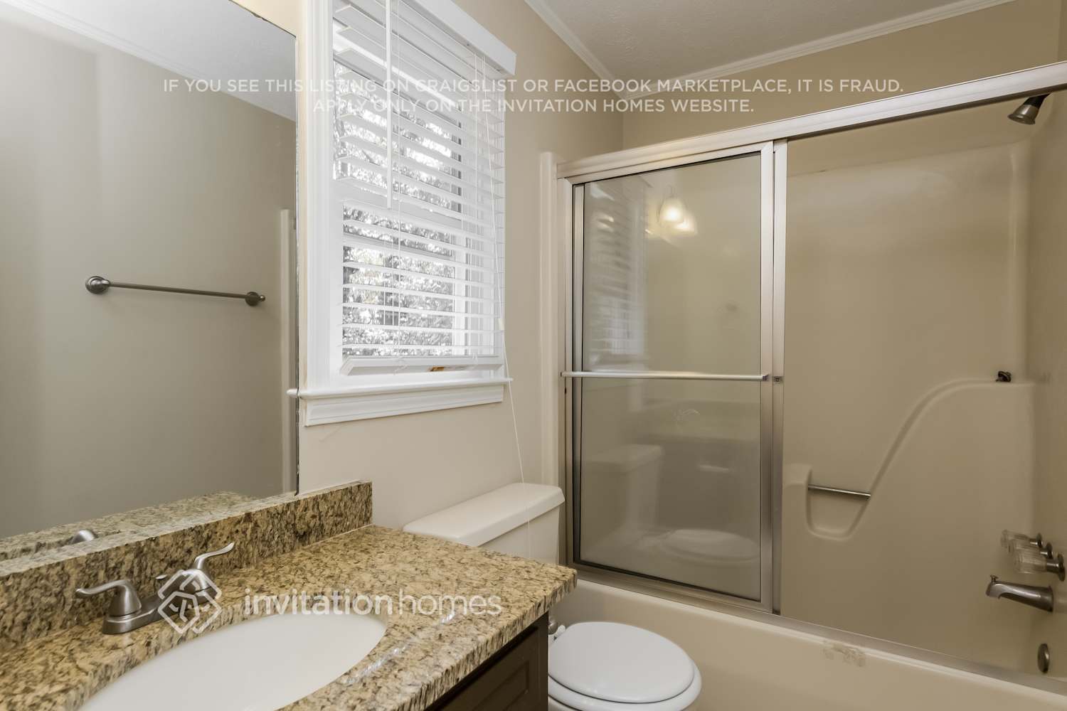 Building Photo - 325 Hill Crest Cir