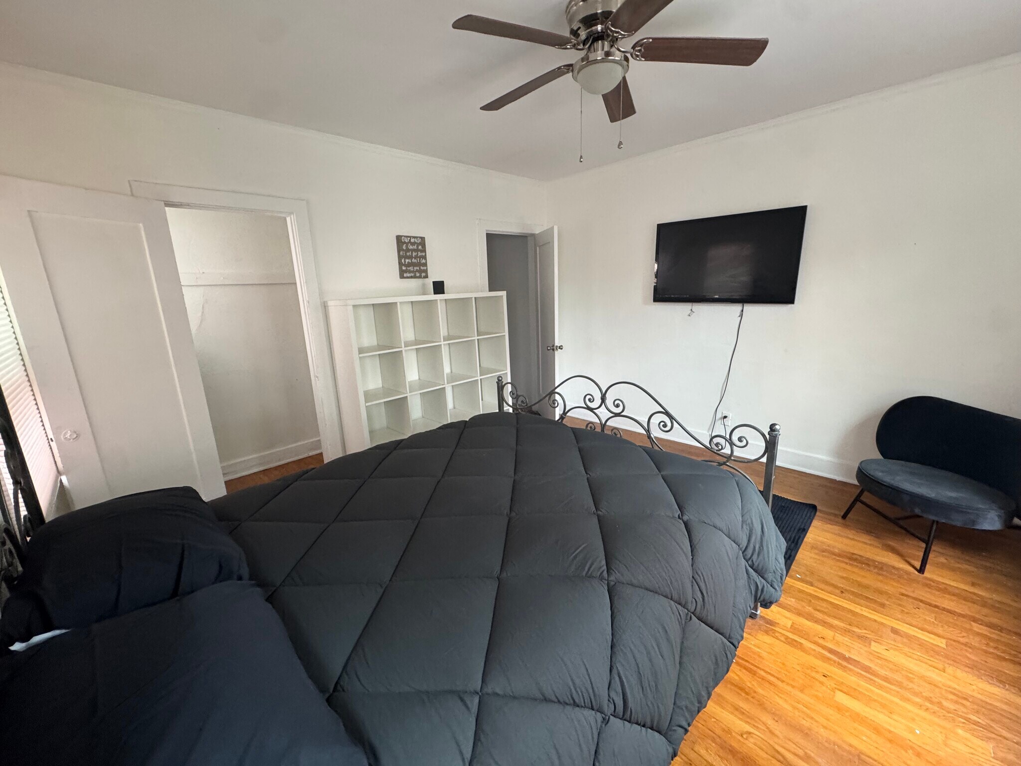 Building Photo - 1056 S Redondo Blvd