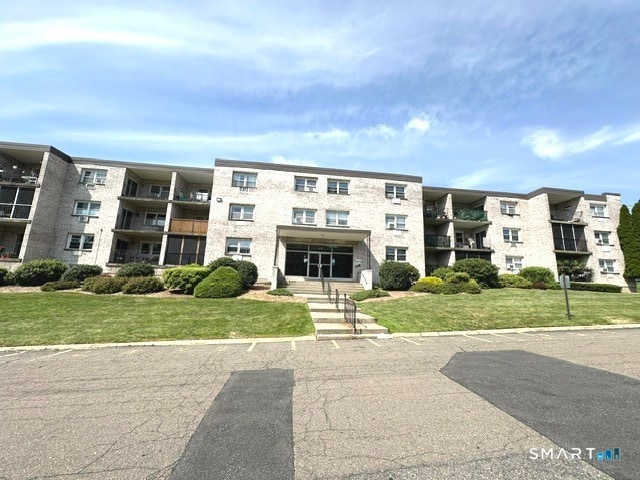 Building Photo - 308 Meadowside Rd