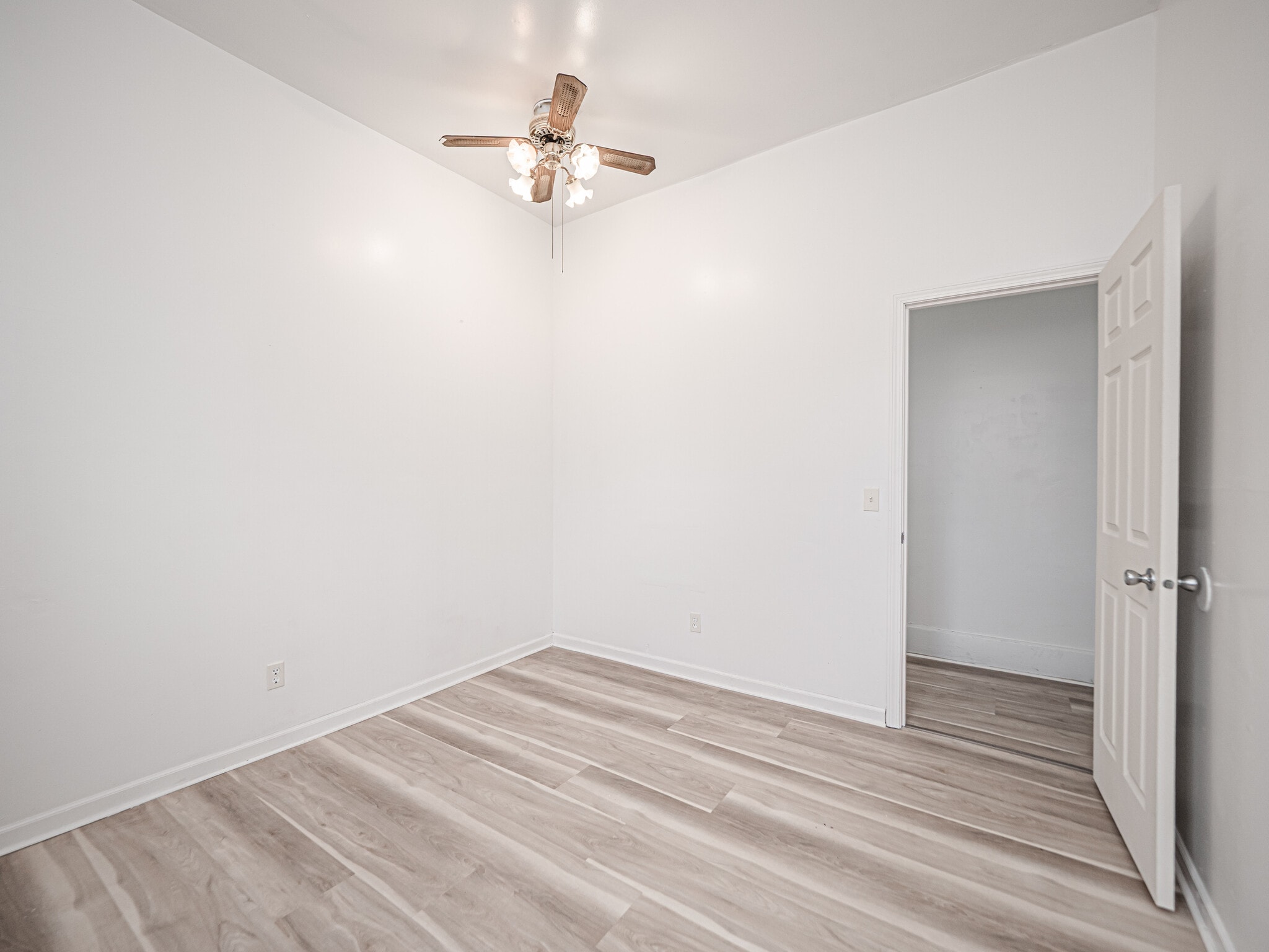 Building Photo - 1237 E Indiana St