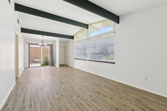 Building Photo - Cozy Oasis in Metairie: Your Dream Home Awaits!