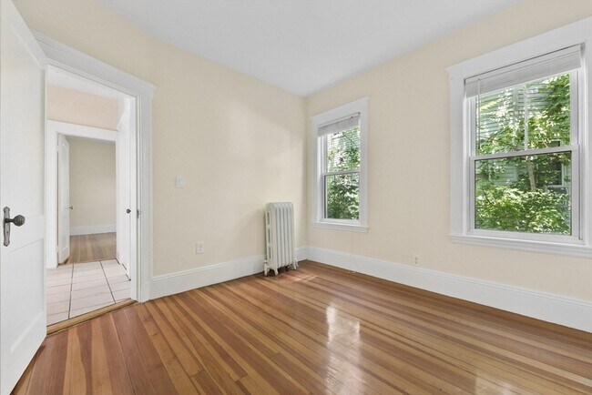 Building Photo - 336 Cornell St