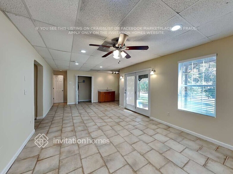 Building Photo - 4555 Duron Pl