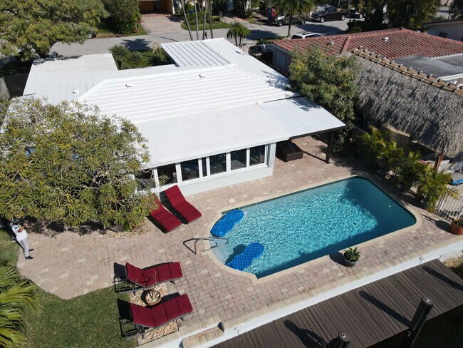 Building Photo - 2548 SE 14th St