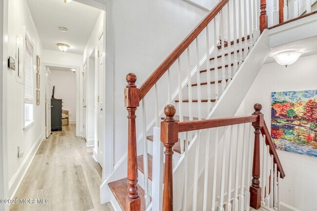 Building Photo - 132 Heck Ave