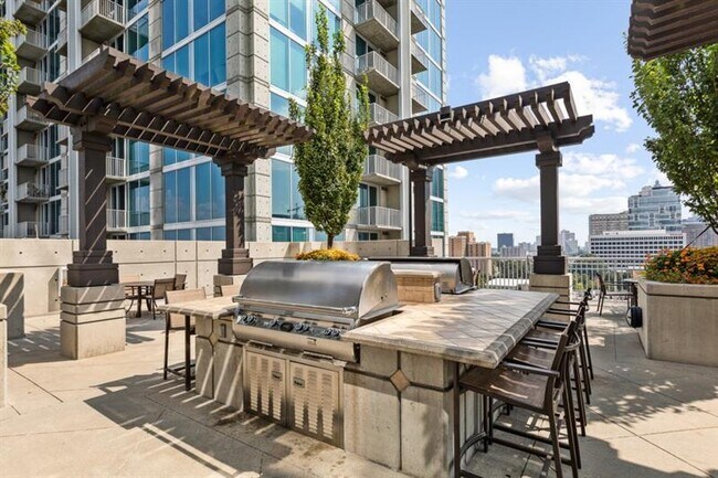 Building Photo - 855 Peachtree St NE