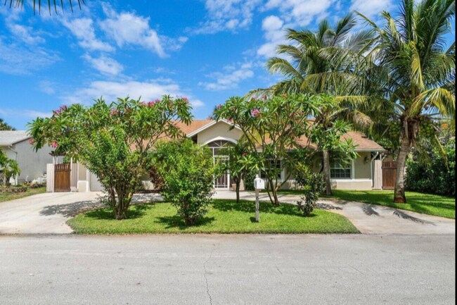 Building Photo - 6816 Osborne Dr