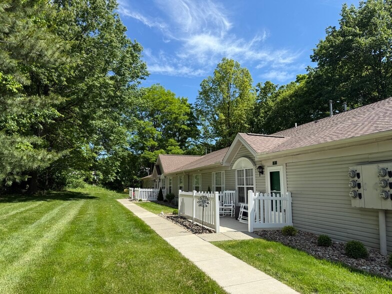 Building Photo - Ashberry Village Apartments