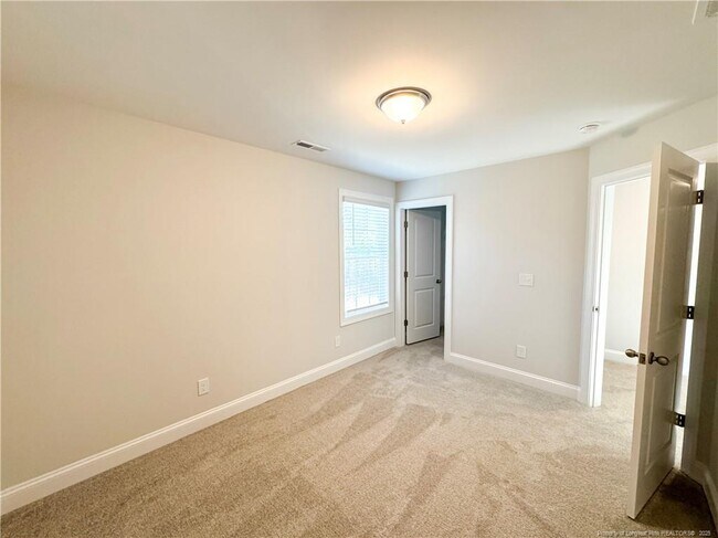 Building Photo - 227 Bow Cmn Wy