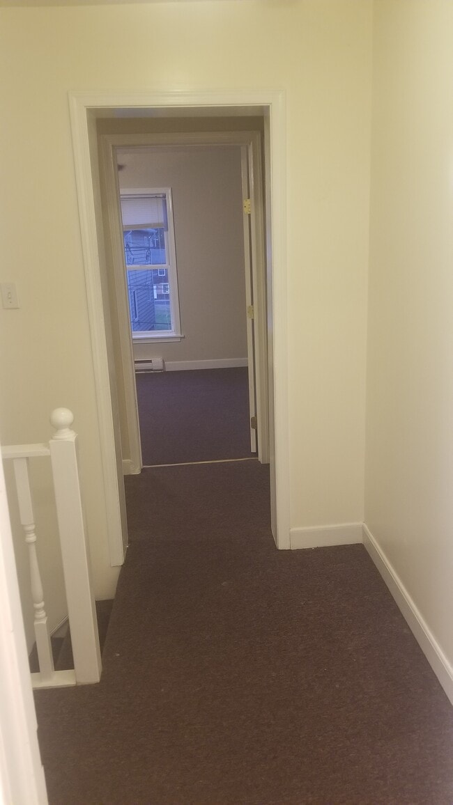 Building Photo - 11 Mill St