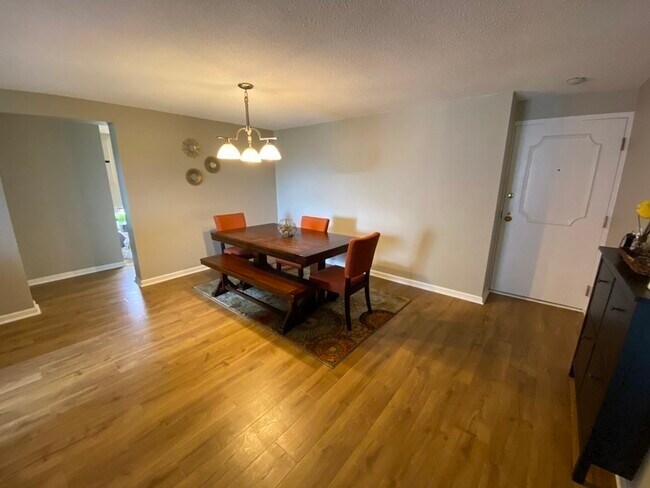 Building Photo - 22 9th St