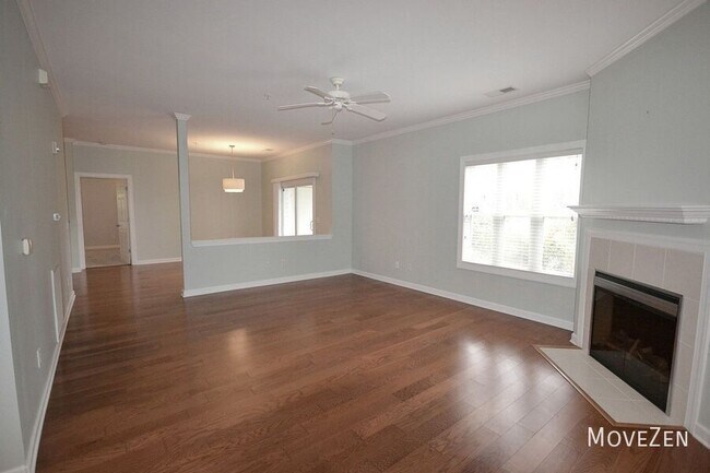 Building Photo - 210 Fullford Ln
