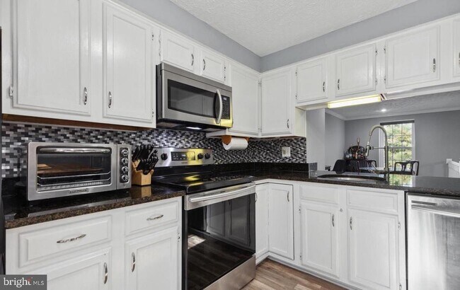 Building Photo - 1679 Fieldthorn Dr