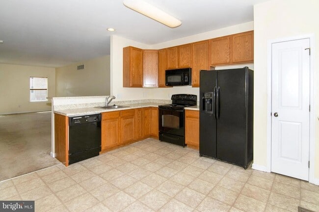 Building Photo - 517 Boxwood Ln