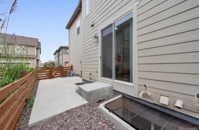 Building Photo - 1107 Anker Dr