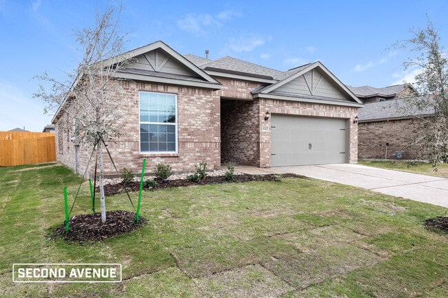 Building Photo - 2020 Jeanine Dr