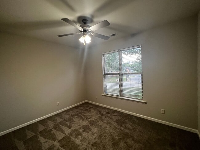 Building Photo - Coming Soon- Available August 3, 2025. Moody’s Avalon Subdivision 3 BR / 2  Bath