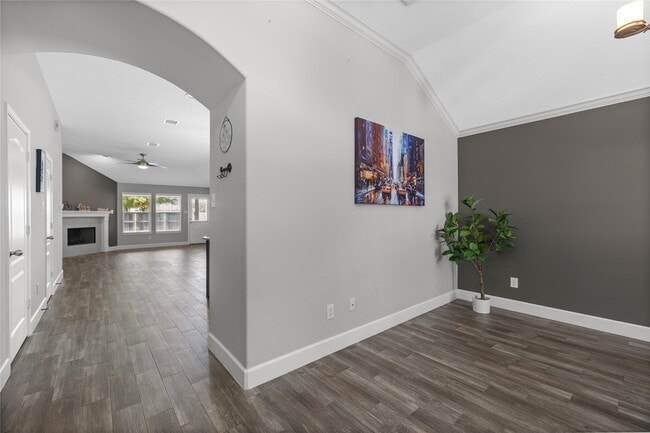 Primary Photo - 5311 Persimmon Pass