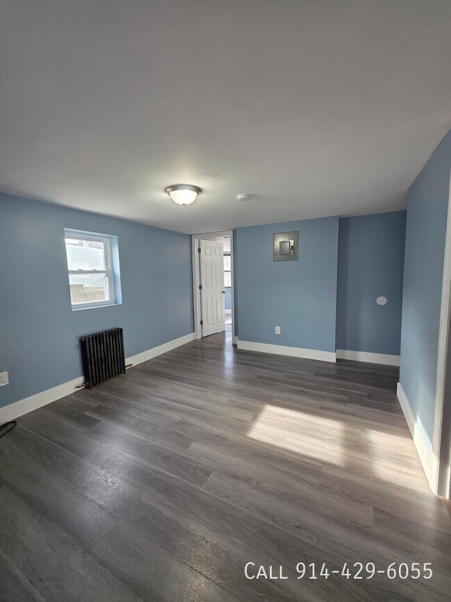 Building Photo - 217 S Tenth Ave