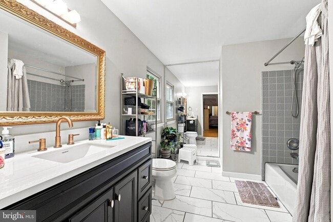 Building Photo - 315 Pheasant Hill Dr