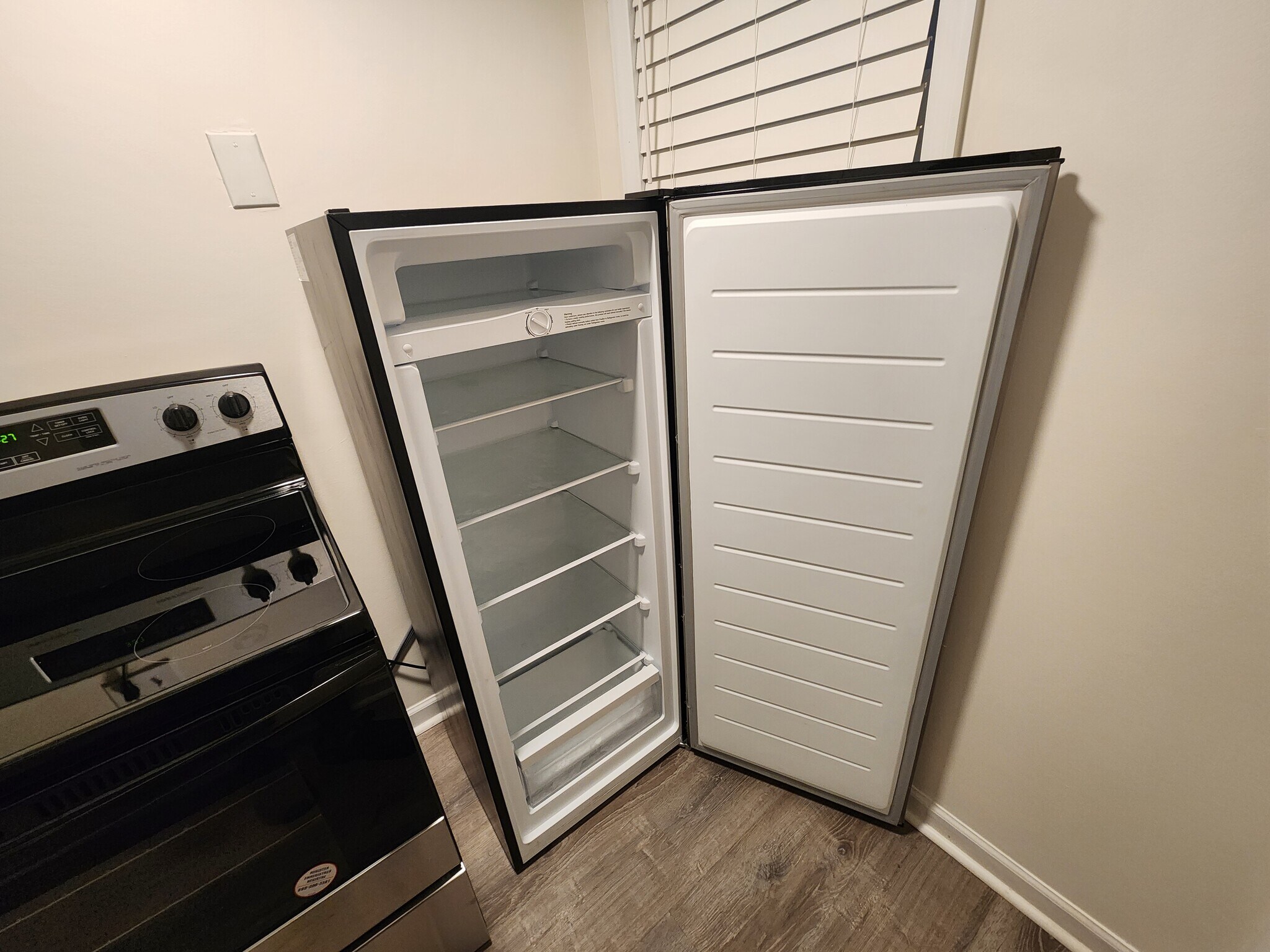 Building Photo - 1603 Richards St