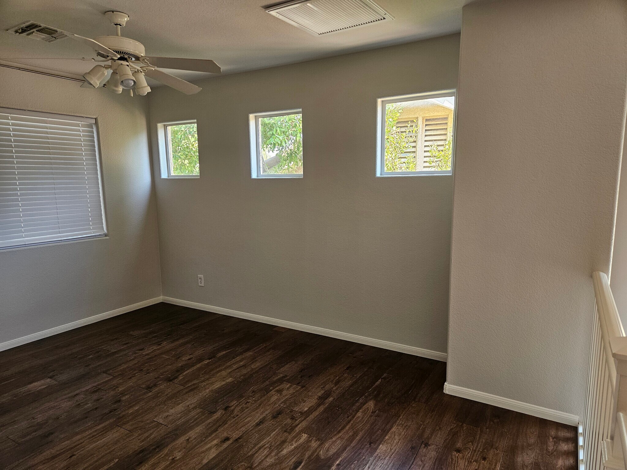 Loft cont. - 20408 N 70th Dr