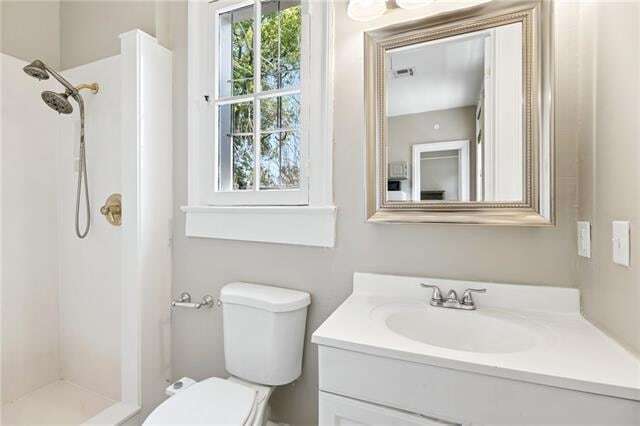 Building Photo - 1216 Camp St