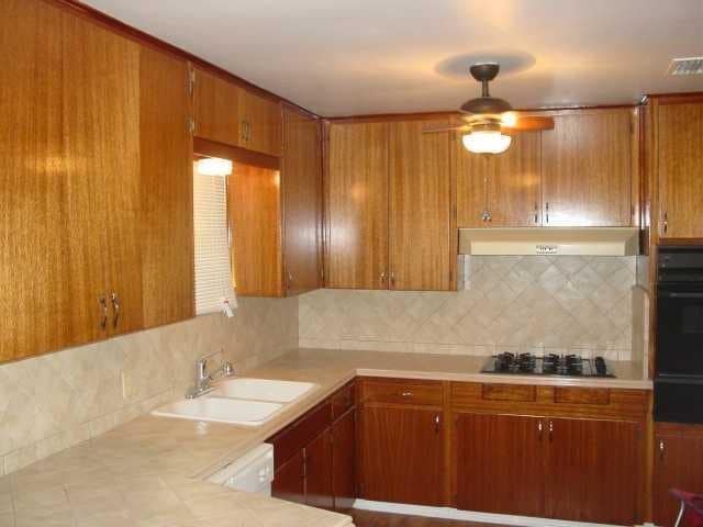 Building Photo - 1514 Glencrest Dr